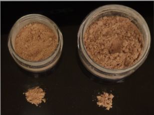 �~�l�����t�@���f�[�V������r